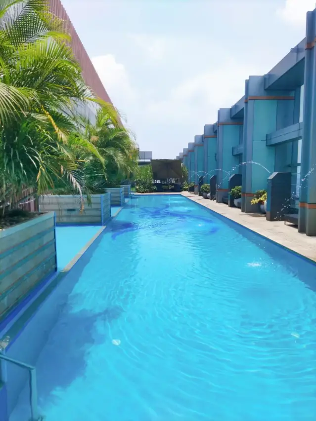 深圳硬石酒店泳池swimming pool