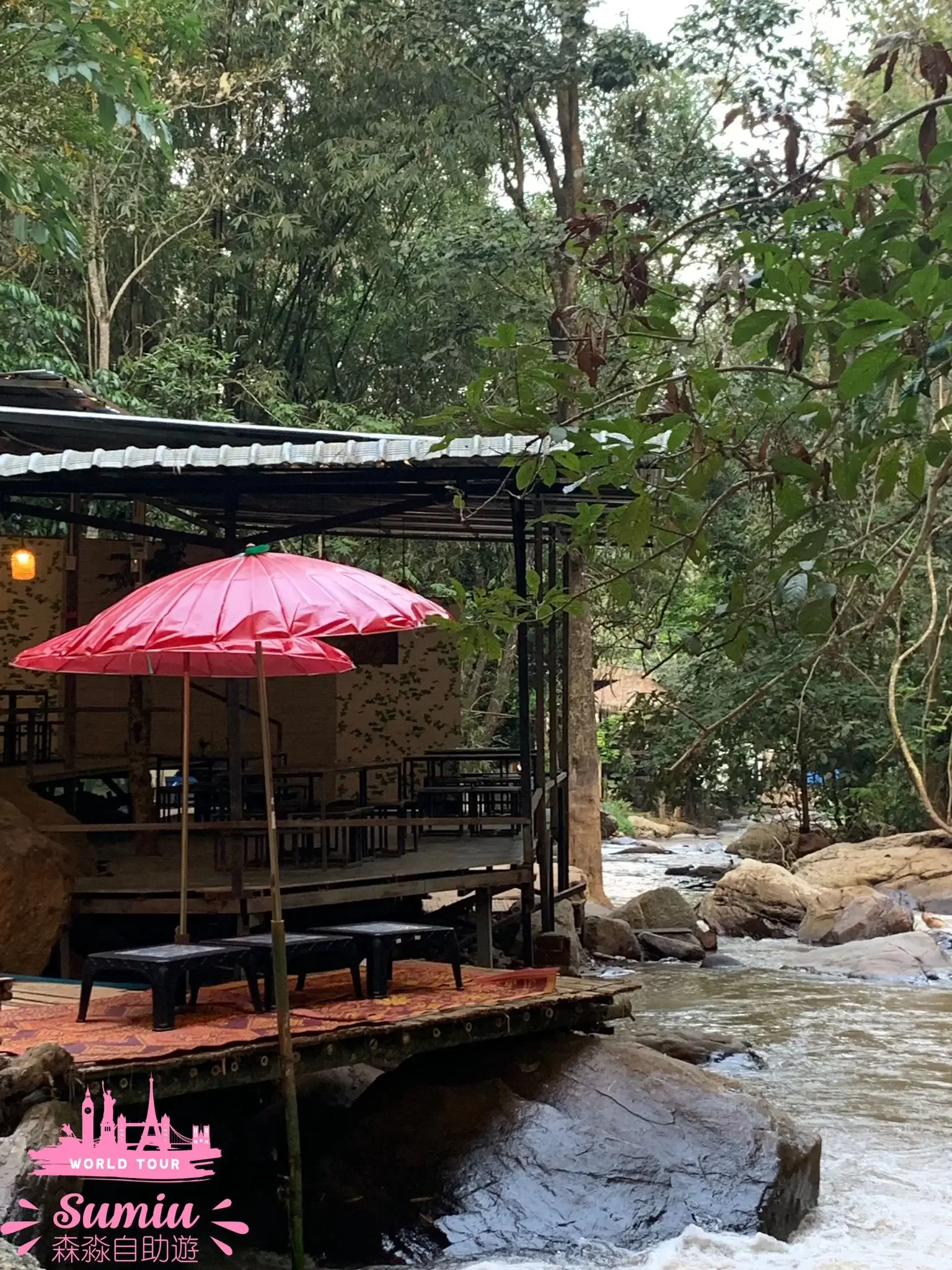 清邁餐廳Nam Nuea Nang Len 美蕯河邊環境