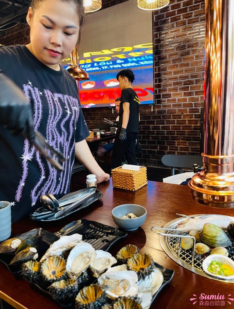富國島中部美食|N90 炭燒海鮮自助餐|百元任吃磯燒海產!