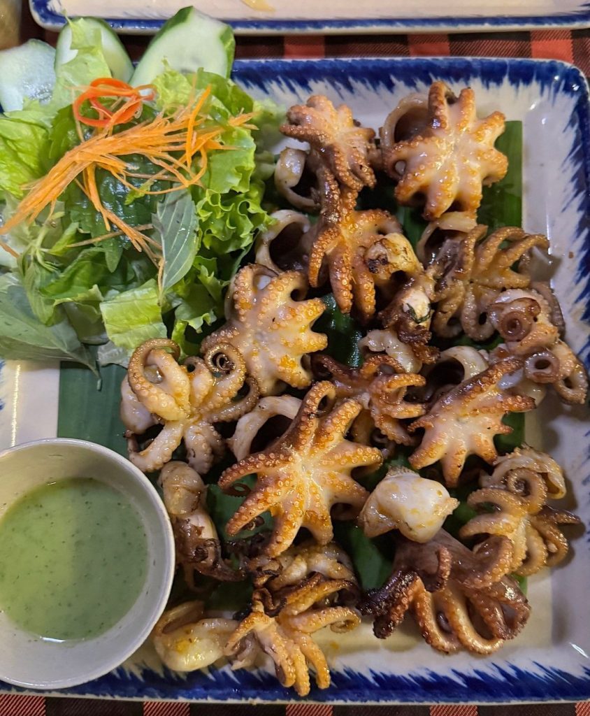 Bếp Nhà Restaurant - Grand World Phú Quốc (sông Venice)