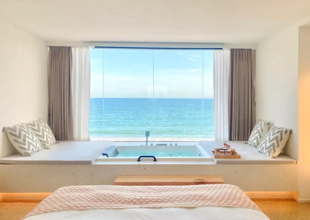 White-House-Shenzhen-Nan'ao-Beach-Seaview-guesthouse2