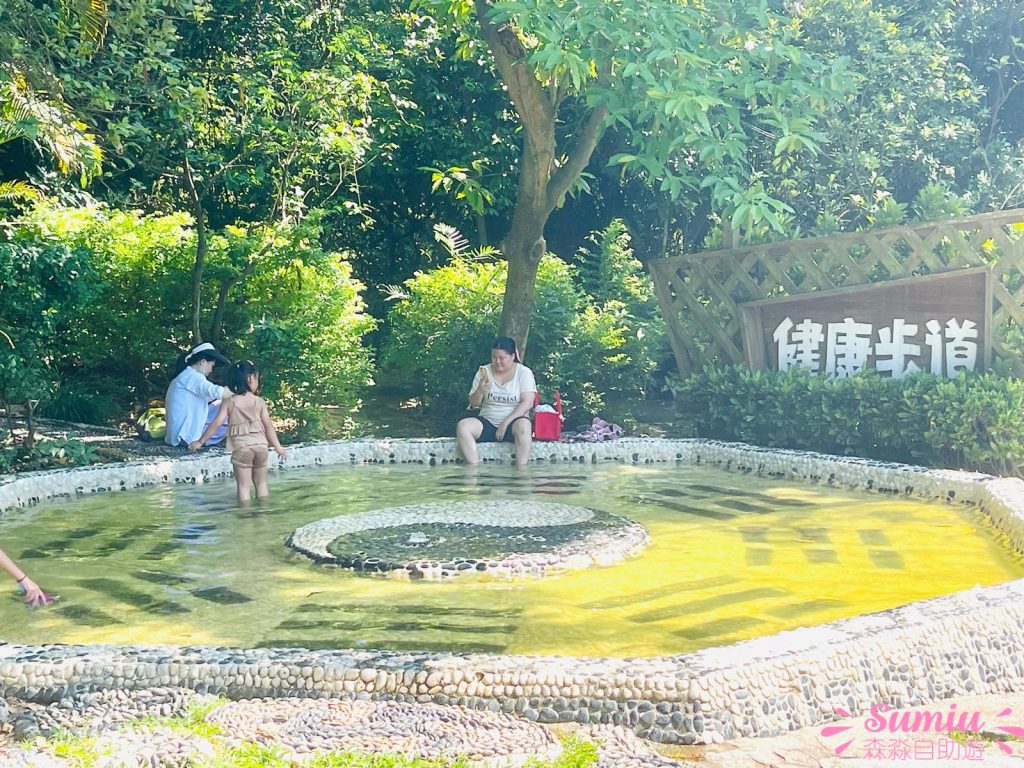 青青世界